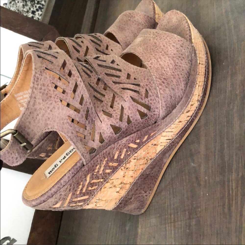 Not rated wedges, size 7.5